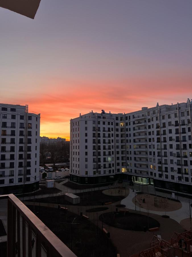 Renthouse Apartments Neoclassic Chişinău Esterno foto
